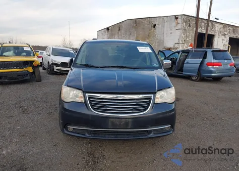 2013 Chrysler Town & Country Touring-L z USA, uszkodzony, nr VIN 2C4RC1CG6DR621512